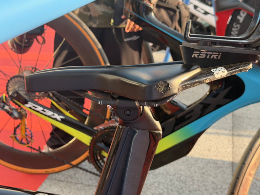 Wove V8 TT Saddle専用後ろボトルケージ(BTS)